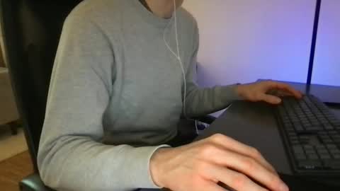 Snapshot of doctor_luv_69 chatting on 03/26/26, 08:09 doctor_luv_69 online show from 03/26/26, 08:09