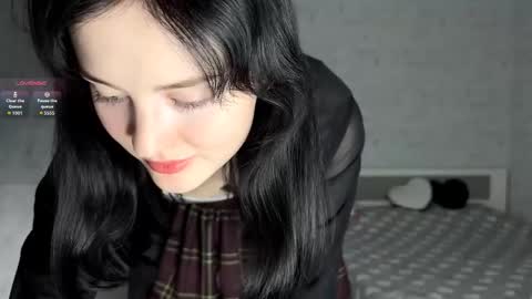 Annie PVT IS OPEN online show from 11/22/25, 09:14