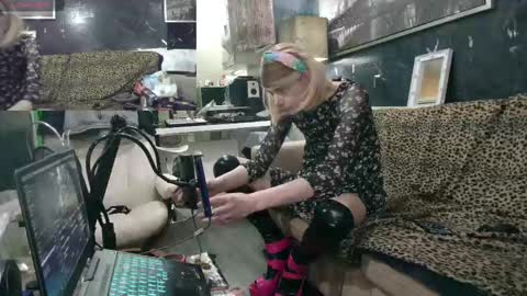 Snapshot of doggyray44 chatting on 02/21/25, 07:10 naughty ruby online show from 02/21/25, 07:10