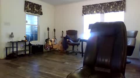 Snapshot of dogluc7 chatting on 01/29/25, 06:07 dogluc7 online show from 01/29/25, 06:07