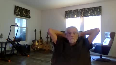 Snapshot of dogluc7 chatting on 01/31/25, 08:01 dogluc7 online show from 01/31/25, 08:01