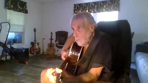 Snapshot of dogluc7 chatting on 02/03/25, 08:57 dogluc7 online show from 02/03/25, 08:57