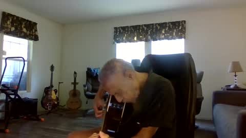 Snapshot of dogluc7 chatting on 03/01/25, 02:55 dogluc7 online show from 03/01/25, 02:55