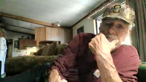 Snapshot of doingmyself69 chatting on 09/22/25, 08:44 doingmyself69 online show from 09/22/25, 08:44