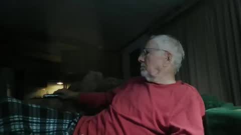 Snapshot of doingmyself69 chatting on 04/21/26, 01:53 doingmyself69 online show from 04/21/26, 01:53