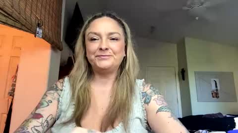 Strawberry  online show from 10/27/25, 11:20