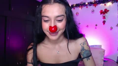 Snapshot of dolceclown_ chatting on 12/03/24, 11:24 dolceclown_ online show from 12/03/24, 11:24