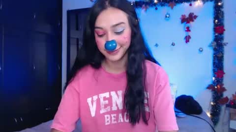 Snapshot of dolceclown_ chatting on 12/04/24, 10:08 dolceclown_ online show from 12/04/24, 10:08