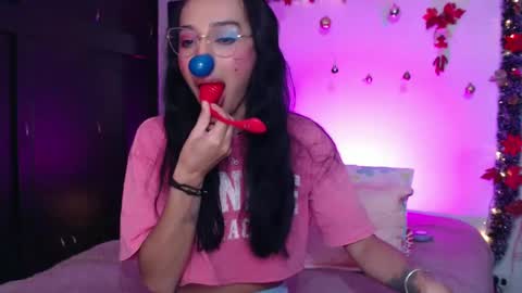 Snapshot of dolceclown_ chatting on 12/05/24, 01:14 dolceclown_ online show from 12/05/24, 01:14