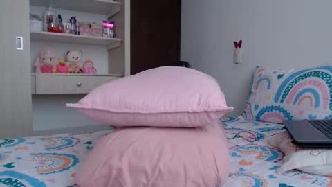 Snapshot of dolcevainin chatting on 01/11/26, 05:18 Dolcevainin online show from 01/11/26, 05:18