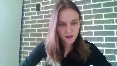 dolcezza_ online show from 04/07/26, 11:21