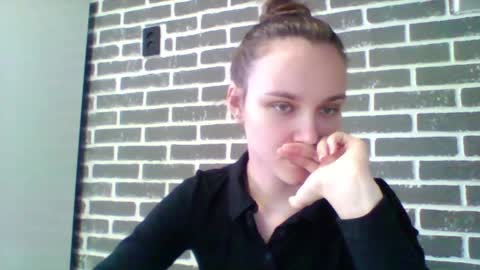 dolcezza_ online show from 04/09/26, 11:04