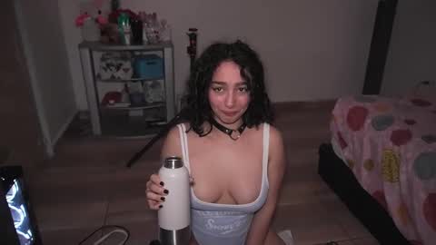 Alice y Ros online show from 10/23/25, 01:54