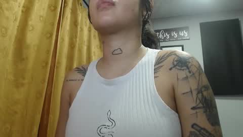 doll_and_thebrown online show from 10/16/25, 12:44