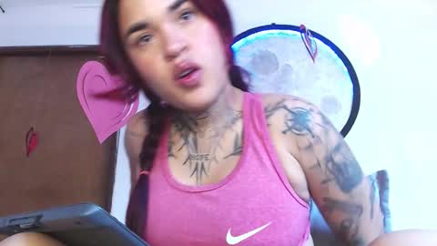 doll_and_thebrown online show from 02/18/26, 02:35