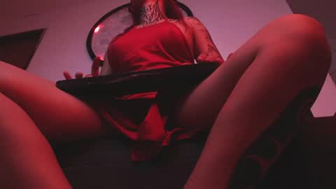 doll_and_thebrown online show from 04/30/26, 01:34