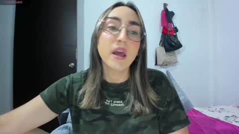 Snapshot of doll_andrea_ chatting on 04/16/26, 05:08 ANDREA online show from 04/16/26, 05:08