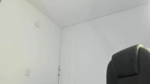 Snapshot of doll_channelx chatting on 04/18/26, 12:47 Doll Channelx online show from 04/18/26, 12:47