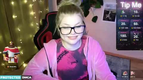 Chloe online show from 01/05/25, 03:34