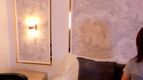 Snapshot of doll_eyeess_ chatting on 12/03/25, 02:41 D online show from 12/03/25, 02:41