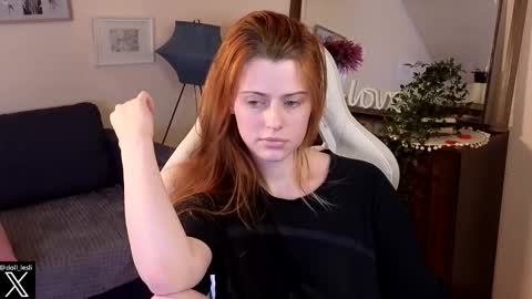 Your doll Lesli online show from 02/25/25, 05:25