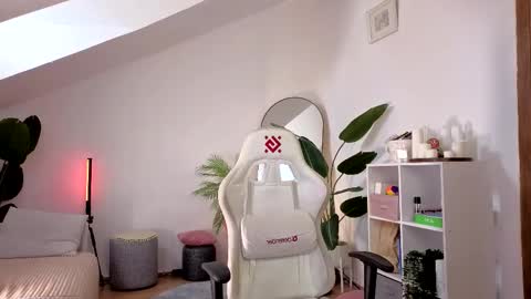 Your doll Lesli online show from 09/10/25, 06:13