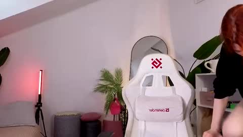 Your doll Lesli online show from 10/05/25, 06:12