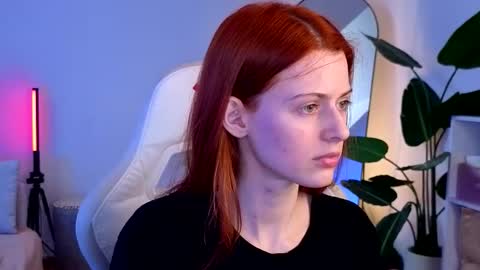 Your doll Lesli online show from 11/10/25, 08:35