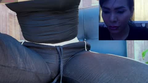 Snapshot of doll_lorenn26 chatting on 05/10/26, 06:13 doll_lorenn26 online show from 05/10/26, 06:13
