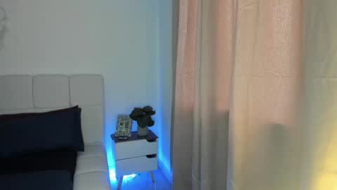 Snapshot of doll_oriana chatting on 04/23/26, 09:50 doll_oriana online show from 04/23/26, 09:50