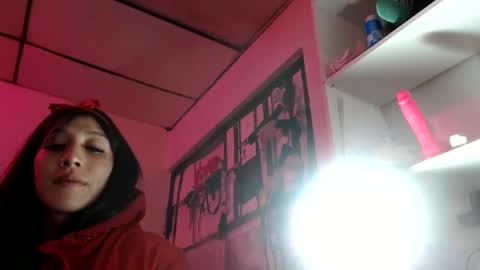 Snapshot of doll_sary chatting on 12/28/24, 12:15 Catherine XXX online show from 12/28/24, 12:15