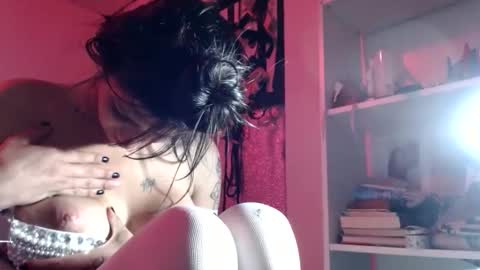 Snapshot of doll_sary chatting on 01/12/25, 09:08 Catherine XXX online show from 01/12/25, 09:08