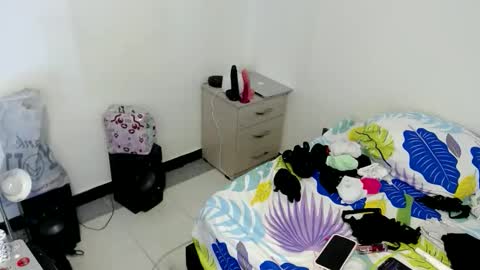 Snapshot of doll_sary chatting on 04/18/26, 09:59 Catherine XXX online show from 04/18/26, 09:59