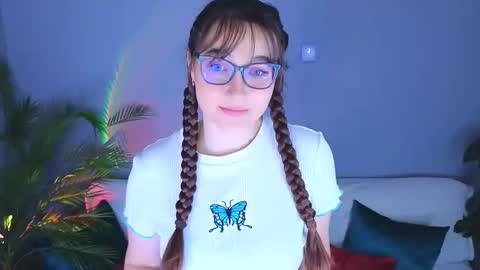 Tessa online show from 09/29/25, 03:28