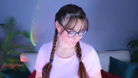 Tessa online show from 10/11/25, 02:26