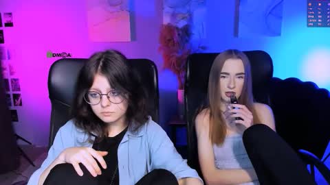 doll_vey online show from 11/21/25, 09:02