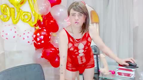 Snapshot of dolldirtyxxx1 chatting on 02/14/26, 06:10 ilona online show from 02/14/26, 06:10