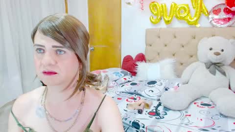 Snapshot of dolldirtyxxx1 chatting on 02/28/26, 05:08 ilona online show from 02/28/26, 05:08