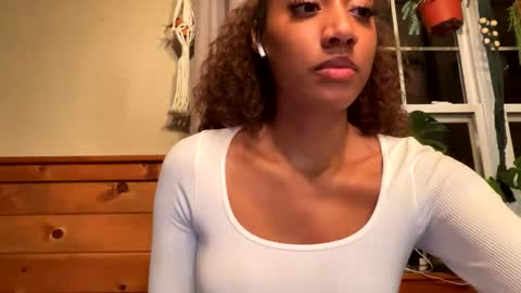 Princess DollfaceBeauty online show from 10/05/25, 02:10