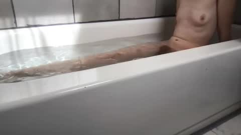 Mirabella online show from 10/16/25, 03:13