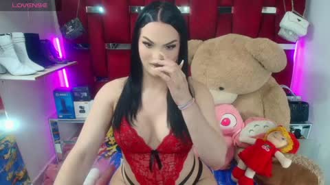 Snapshot of dollfire_bigass chatting on 05/23/26, 12:38 ginna online show from 05/23/26, 12:38