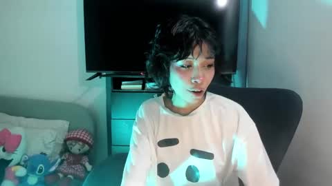 Snapshot of dolliette chatting on 09/13/25, 03:50 mina online show from 09/13/25, 03:50