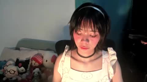 Snapshot of dolliette chatting on 09/20/25, 02:56 mina online show from 09/20/25, 02:56