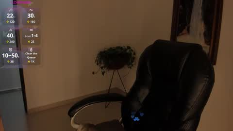 You can call me Pretty  online show from 11/26/25, 08:48