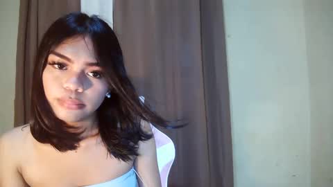 Snapshot of dolly_angel2 chatting on 12/08/24, 07:05 dolly_angel2 online show from 12/08/24, 07:05