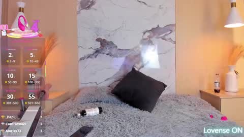 Snapshot of dolly_brownc chatting on 09/15/25, 10:26 dolly_brownc online show from 09/15/25, 10:26