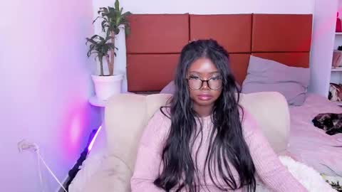 Snapshot of dolly_paige chatting on 01/20/25, 02:22 emily -- online show from 01/20/25, 02:22