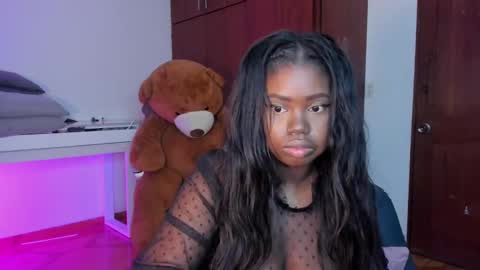 Snapshot of dolly_paige chatting on 09/25/25, 08:29 emily -- online show from 09/25/25, 08:29