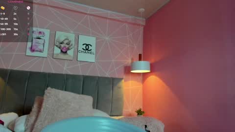 Snapshot of dolly_zoe chatting on 01/03/25, 08:10 Call me Zoe online show from 01/03/25, 08:10