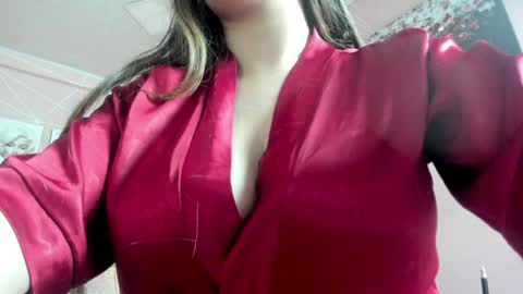 Snapshot of dolly_zoe chatting on 01/04/25, 04:33 Call me Zoe online show from 01/04/25, 04:33